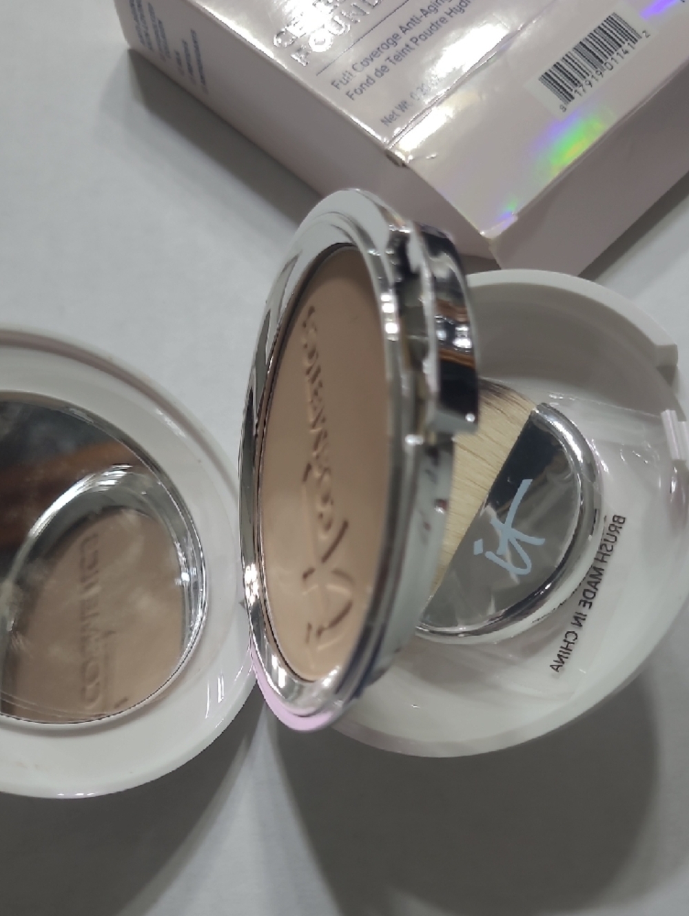 IT cosmetics Celebration Foundation Illumination Full Coverage, Medium - Picture 8 of 9